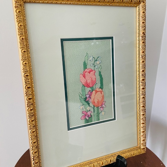 Vintage Framed cross-stitch floral with tulips and lily of the valley - Picture 4 of 8